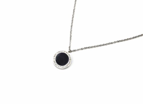 Collier-Fine-Chaine-Pendentif-Cercle-Noir-Contour-Strass-et-Acier-Argente