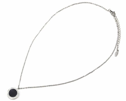 Collier-Fine-Chaine-Pendentif-Cercle-Noir-Contour-Strass-et-Acier-Argente