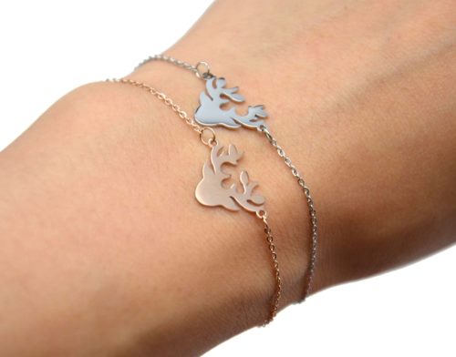 Bracelet-Fine-Chaine-avec-Charm-Cerf-Renne-Acier