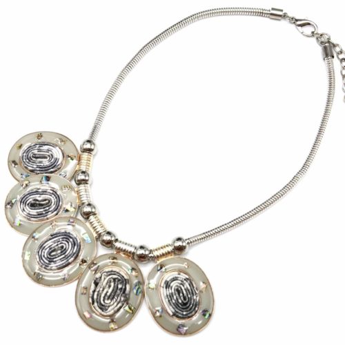 Collier-Plastron-Pendentif-Multi-Ovales-Email-Gris-Rubans-et-Metal-Argente