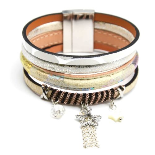 Bracelet-Manchette-Multi-Rangs-Simili-Cuir-Satine-Ecailles-Ecru-avec-Charms-Etoiles