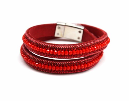 Bracelet-Double-Tour-Feutrine-Perles-Brillantes-Strass-et-Chaines-Rouge