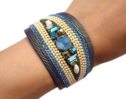 Bracelet-Manchette-Ellipse-avec-Chaines-Strass-Perles-et-Pierres-Bleu