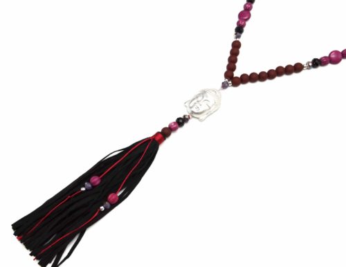 Sautoir-Collier-Perles-et-Pierres-Framboise-avec-Bouddha-Metal-Argente-et-Pompon-Noir