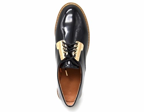 Derbies-Simili-Cuir-Verni-avec-Plaques-Metal-Dore-et-Lacets-Noir