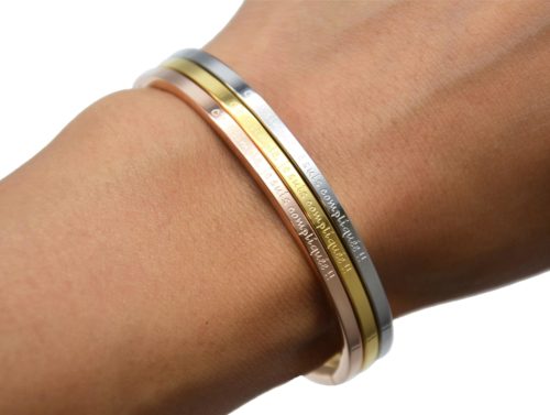 Bracelet-Jonc-Fin-Acier-avec-Message-Cest-simple-je-suis-compliquee