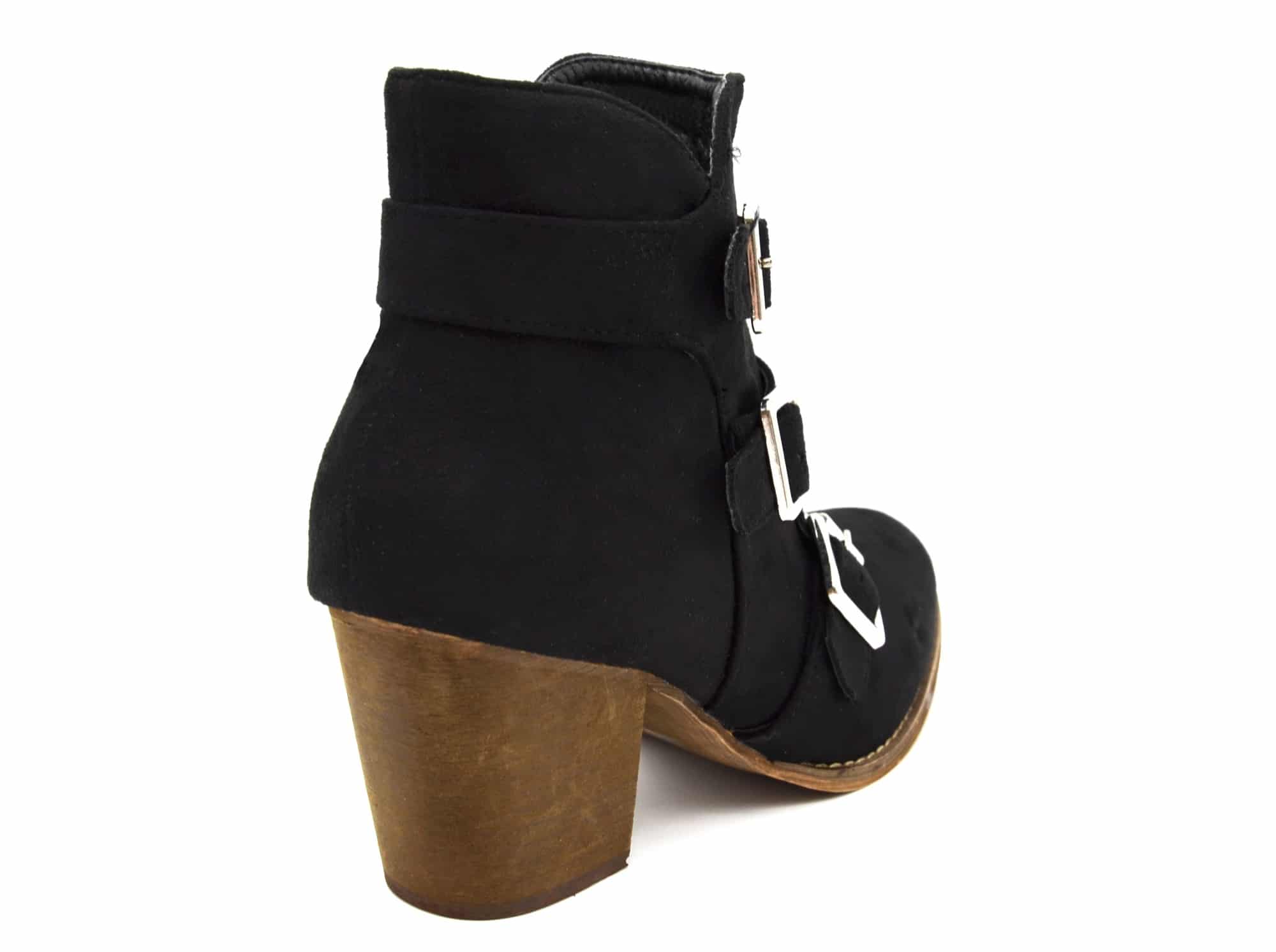 Boots deals boucles cloutées