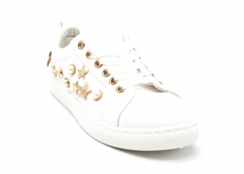 Baskets-Tennis-Sneakers-Simili-Cuir-avec-Perles-Ecru-et-Clous-Etoiles-Metal-Dore-Blanc