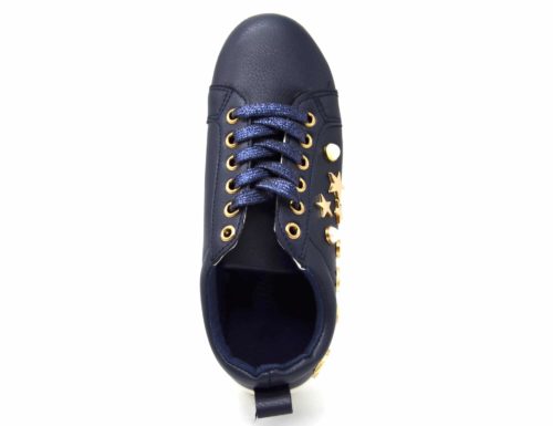 Baskets-Tennis-Sneakers-Simili-Cuir-avec-Perles-Ecru-et-Clous-Etoiles-Metal-Dore-Bleu-Marine