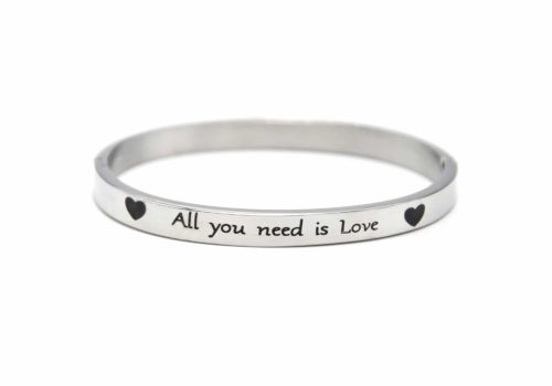 Bracelet-Jonc-Moyen-Acier-Argente-avec-Message-All-you-need-is-Love-With-Love-all-is-possible