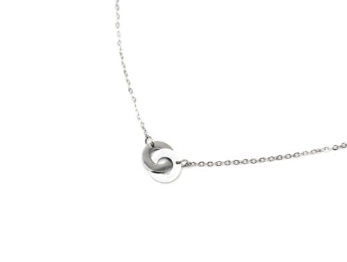 Collier-Fine-Chaine-avec-Pendentif-Mini-Cercles-Entrelaces-Acier-Argente