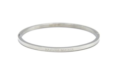 Bracelet-Jonc-Fin-Acier-Argente-avec-Message-Hakuna-Matata