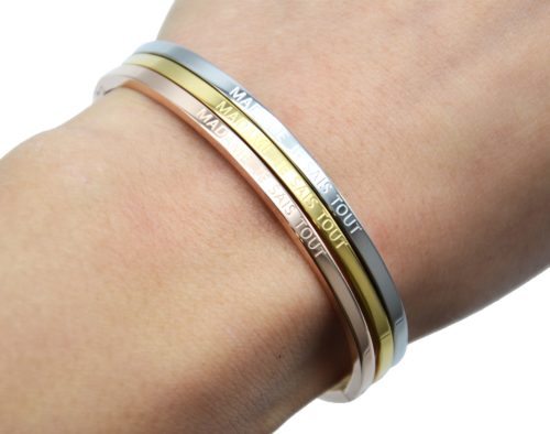 Bracelet-Jonc-Fin-Acier-avec-Message-Madame-Je-Sais-Tout