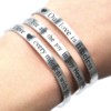 Bracelet-Jonc-Ouvert-Acier-Argente-avec-Message-Grave