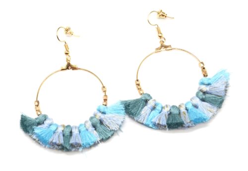 Boucles-dOreilles-Creoles-Pendantes-Metal-Dore-avec-Multi-Pompons-Turquoise-Bleu