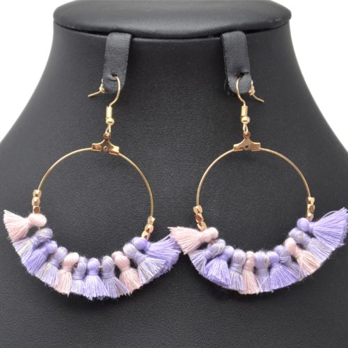 Boucles-dOreilles-Creoles-Pendantes-Metal-Dore-avec-Multi-Pompons-Lilas-Rose