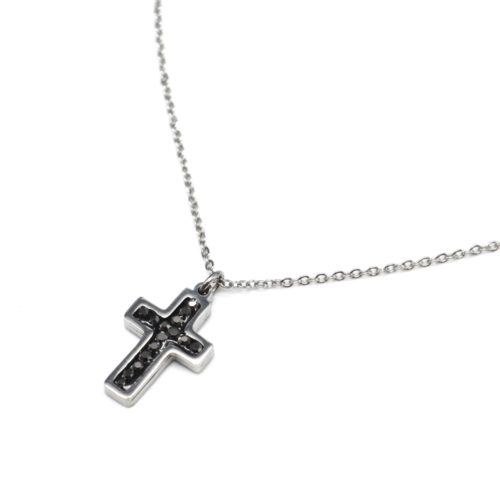 Collier-Fine-Chaine-Acier-Argente-et-Pendentif-Croix-Clous-Strass-Gris