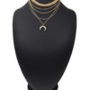 Collier-Multi-Rangs-Chaines-Metal-Dore-avec-Pendentif-Corne-Resine-Ecru