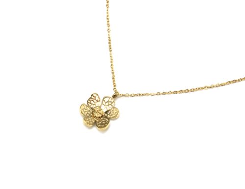 Collier-Fine-Chaine-Pendentif-Fleur-Petales-Motif-Relief-Acier-Dore