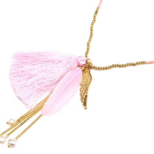 Sautoir-Collier-Mini-Perles-Rocaille-avec-Aile-Metal-Dore-Plume-et-Pompon-Rose