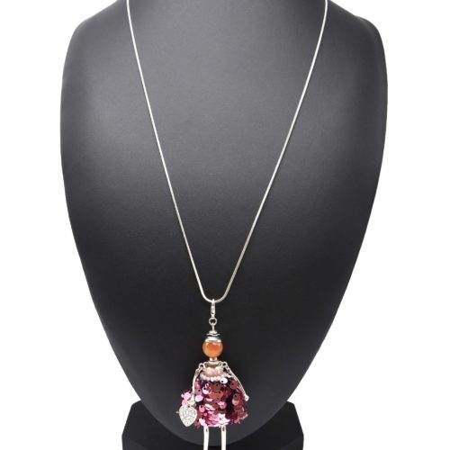 Sautoir-Collier-Pendentif-Poupee-Articulee-Robe-Tissu-Perles-et-Sequins-Rose-avec-Coeur