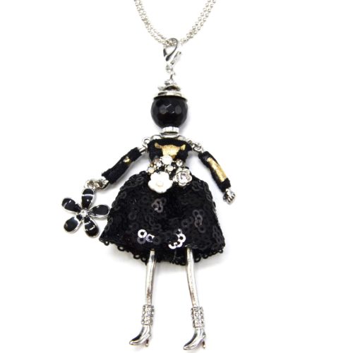 Sautoir-Collier-Pendentif-Poupee-Articulee-Robe-Tissu-Manches-Fleurs-et-Sequins-Noir