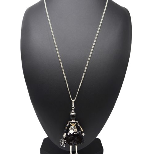 Sautoir-Collier-Pendentif-Poupee-Articulee-Robe-Tissu-Manches-Fleurs-et-Sequins-Noir