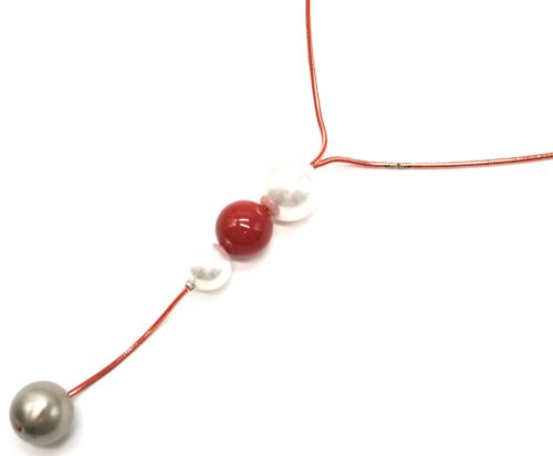 Sautoir-Collier-Chaine-Serpent-Metal-avec-Pendentif-Y-Perles-Ecru-et-Boules-Rouge/Gris