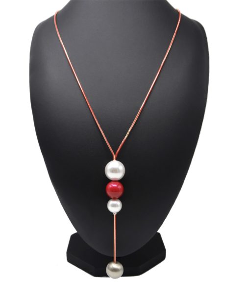 Sautoir-Collier-Chaine-Serpent-Metal-avec-Pendentif-Y-Perles-Ecru-et-Boules-Rouge/Gris