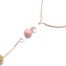 Sautoir-Collier-Chaine-Serpent-Metal-avec-Pendentif-Y-Perles-Ecru-et-Boules-Rose/Dore