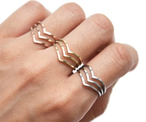 Bague-Large-avec-Triple-Chevrons-Acier