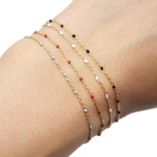 Bracelet-Fine-Chaine-Acier-Dore-avec-Mini-Perles-Email