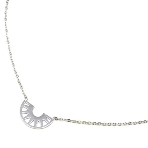 Collier-Fine-Chaine-avec-Pendentif-Demi-Cercle-Ajoure-Acier-Argente