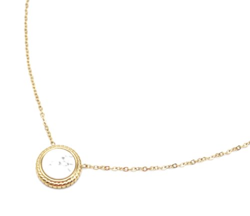 Collier-Fine-Chaine-avec-Pendentif-Pierre-Marbre-Blanc-Contour-Acier-Dore