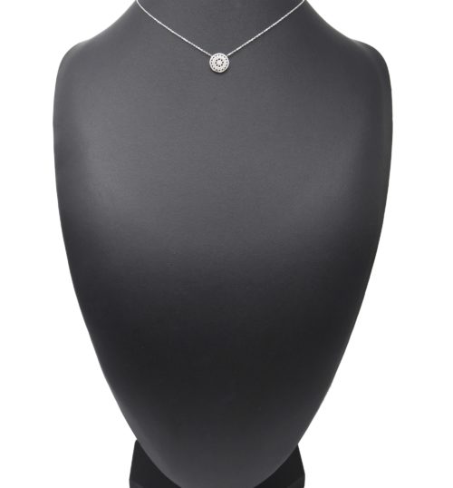 Collier-Fine-Chaine-avec-Pendentif-Rosace-Ajouree-Acier-Argente