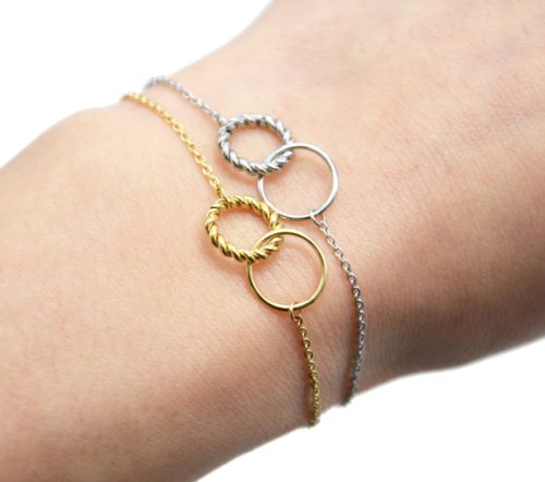 Bracelet-Fine-Chaine-avec-Charm-Cercles-Torsade-et-Contour-Acier