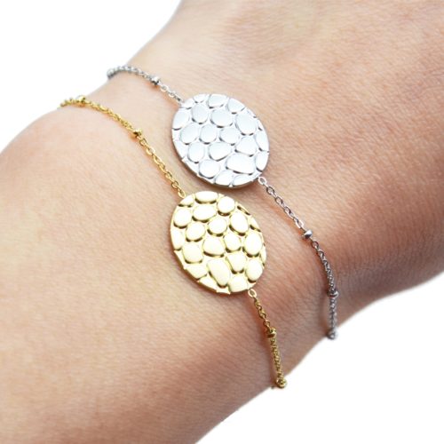 Bracelet-Chaine-Boules-avec-Charm-Ovale-Motif-Ecailles-Croco-Acier