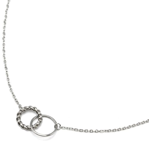 Collier-Fine-Chaine-Pendentif-Cercles-Torsade-et-Contour-Acier-Argente