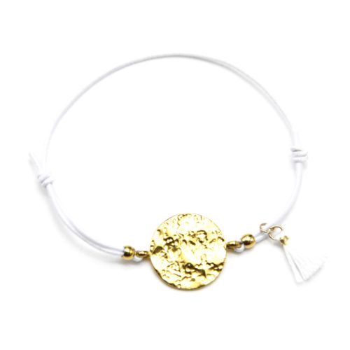 Bracelet-Elastique-Blanc-Charm-Medaille-Martelee-Acier-Dore-et-Pompon