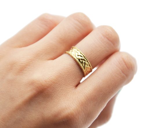 Bague-Anneau-Motif-Tresse-avec-Contour-Points-Acier-Dore