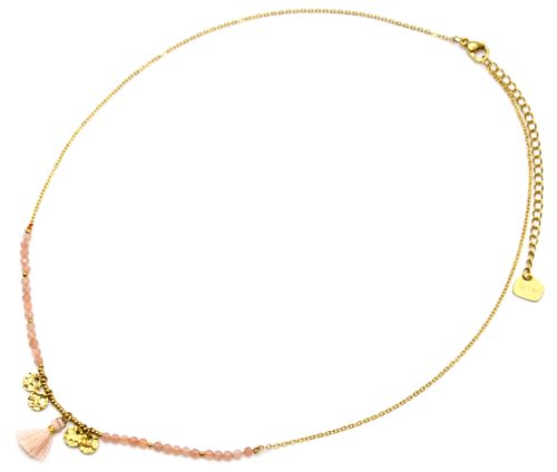 Collier-Fine-Chaine-Acier-Dore-avec-Medailles-Martelees-Perles-et-Pompon-Rose