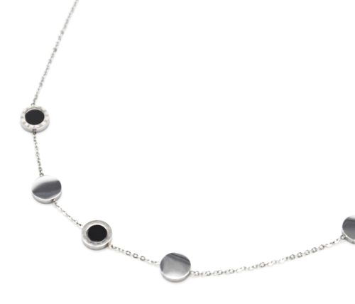 Collier-Fine-Chaine-Charms-Cercles-Noirs-Chiffres-Romains-et-Acier-Argente