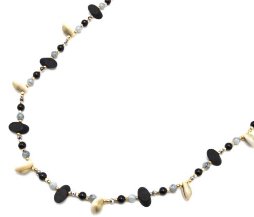 Sautoir-Collier-Perles-Verre-et-Ovales-Bois-Noir-avec-Multi-Cauris