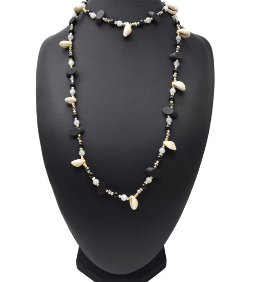 Sautoir-Collier-Perles-Verre-et-Ovales-Bois-Noir-avec-Multi-Cauris