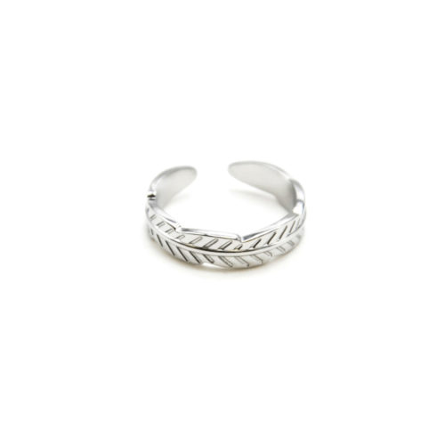 Bague-Ondulee-avec-Motif-Plume-Acier-Argente