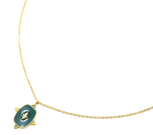 Collier-Fine-Chaine-avec-Medaille-Email-Vert-Sapin-Motif-Baroque-et-Acier-Dore