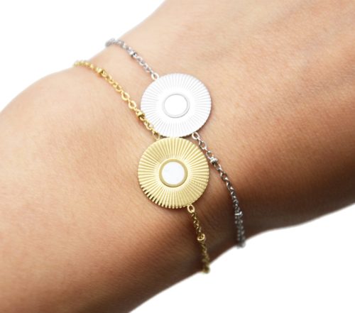 Bracelet-Chaine-Boules-avec-Medaille-Rayons-Soleil-Acier-et-Nacre-Blanc