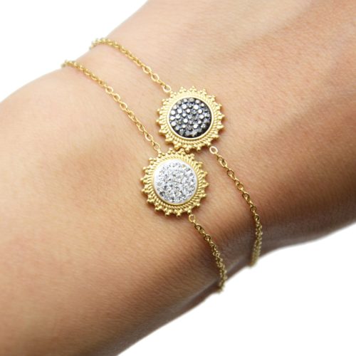 Bracelet-Fine-Chaine-avec-Soleil-Contour-Acier-Dore-et-Strass