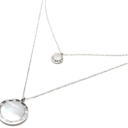 Collier-Double-Chaine-Acier-Argente-avec-Medailles-Chiffres-Romains-et-Nacre