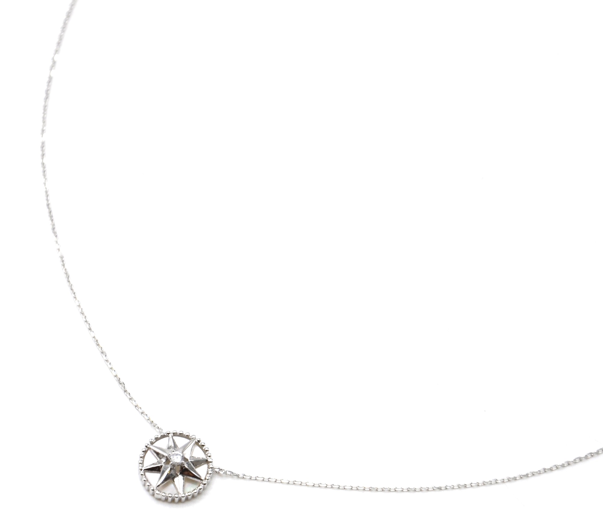 Médaille étoile décentrée - Fifi Brin d'Argent - Bijoux personnalisés en  argent massif ou plaqué or